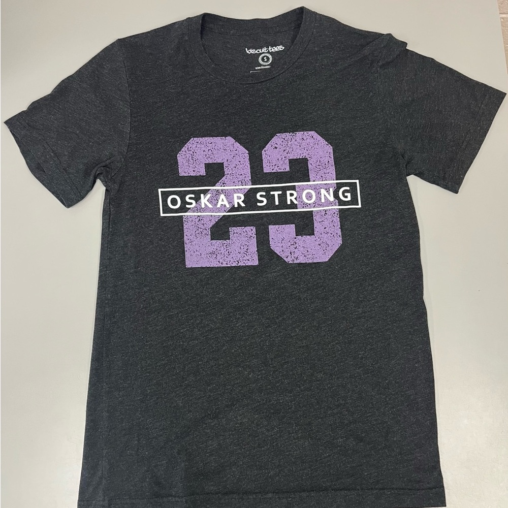 Philadelphia Flyers Hockey Cancer Oskar Lindblom Charcoal T- Shirt Adult Small